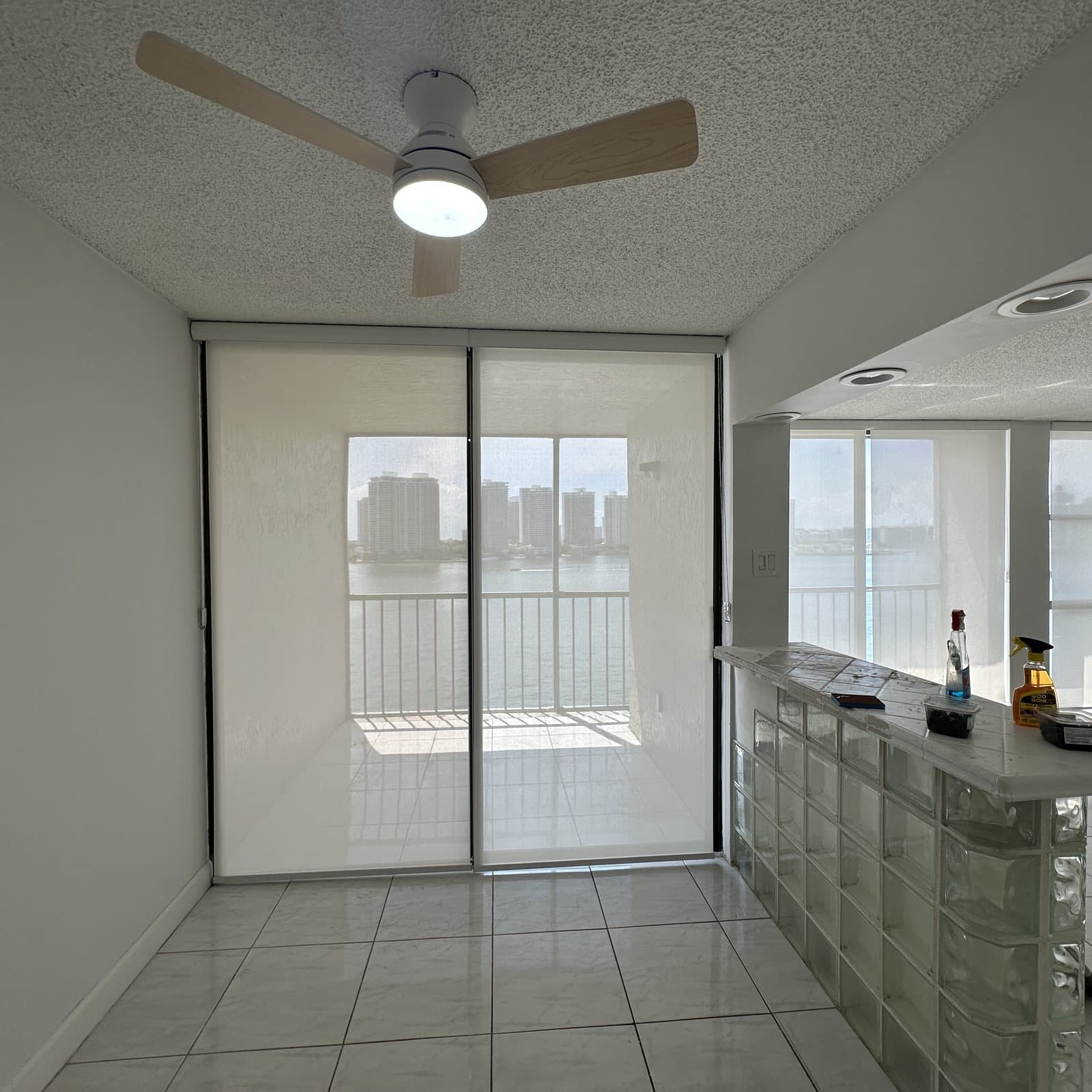 Roller Shades project photo 2 in Aventura