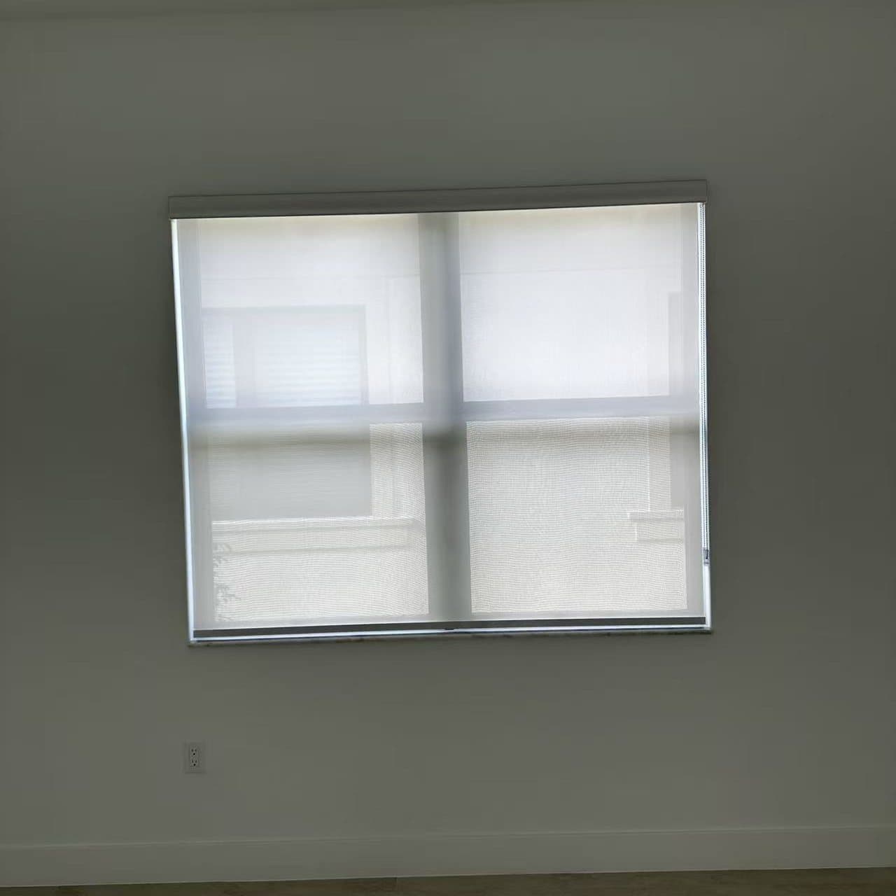 Roller Shades project photo 2 in Boca Raton