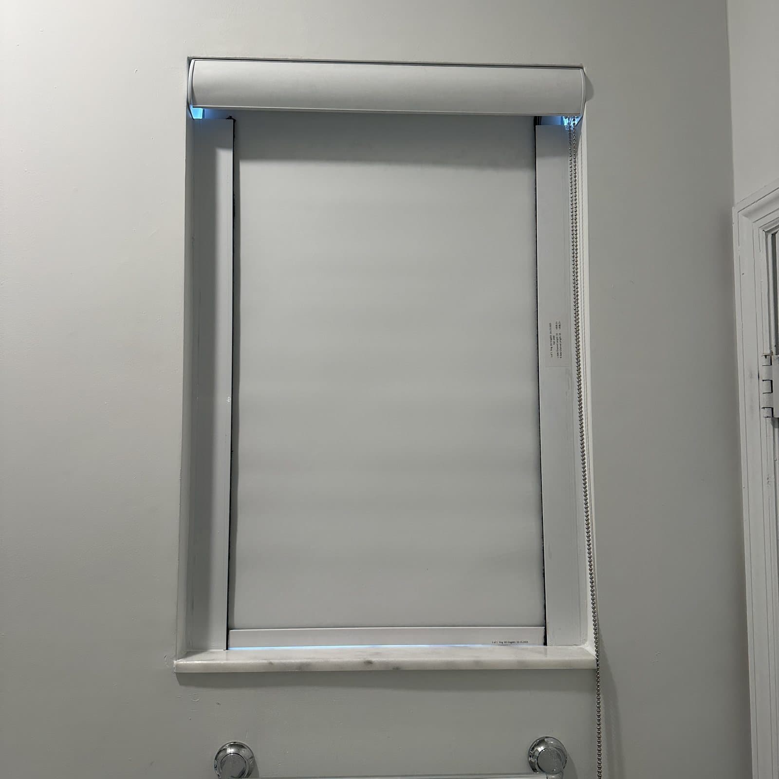 Roller Shades project photo 6 in Miami