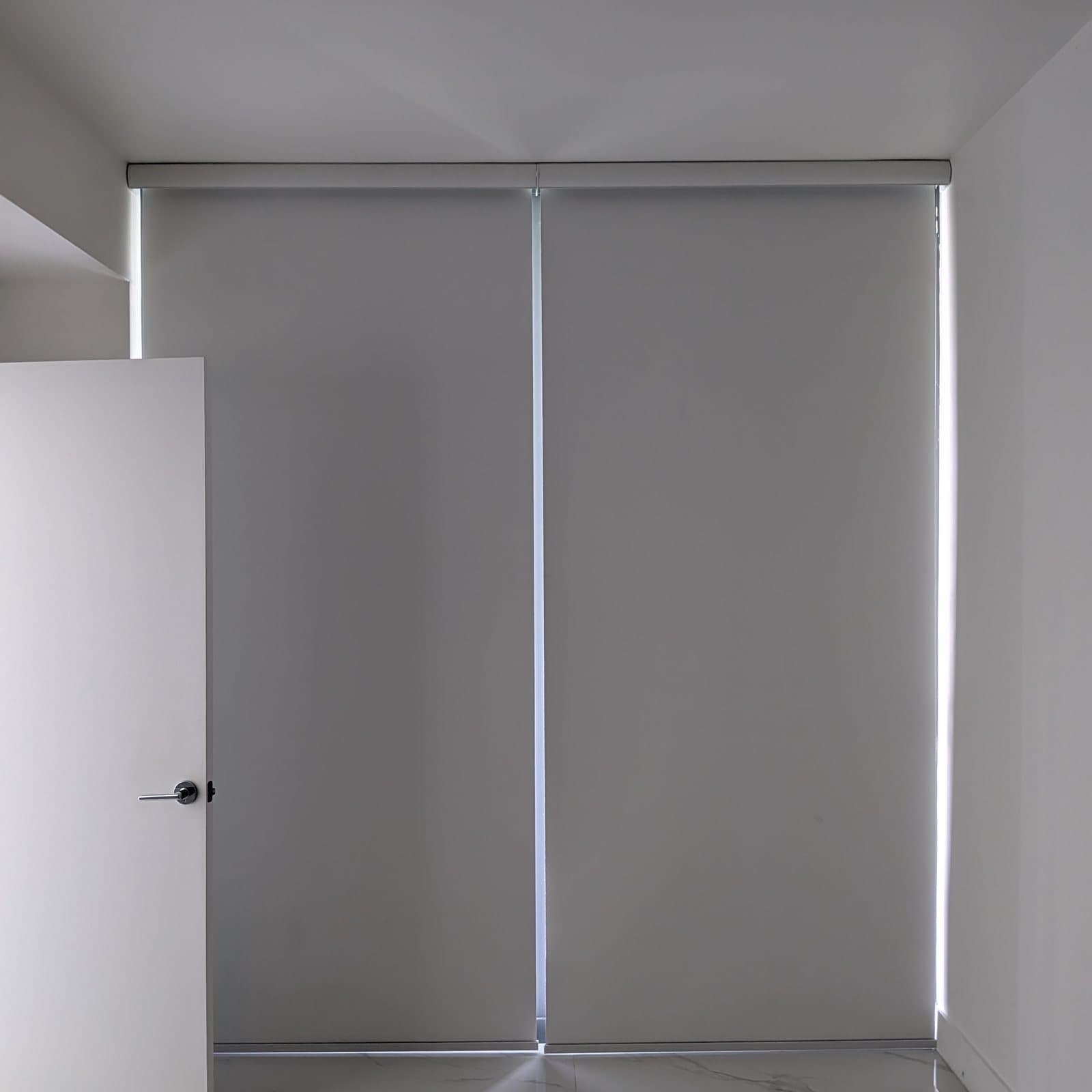 Roller Shades project photo 8 in Miami