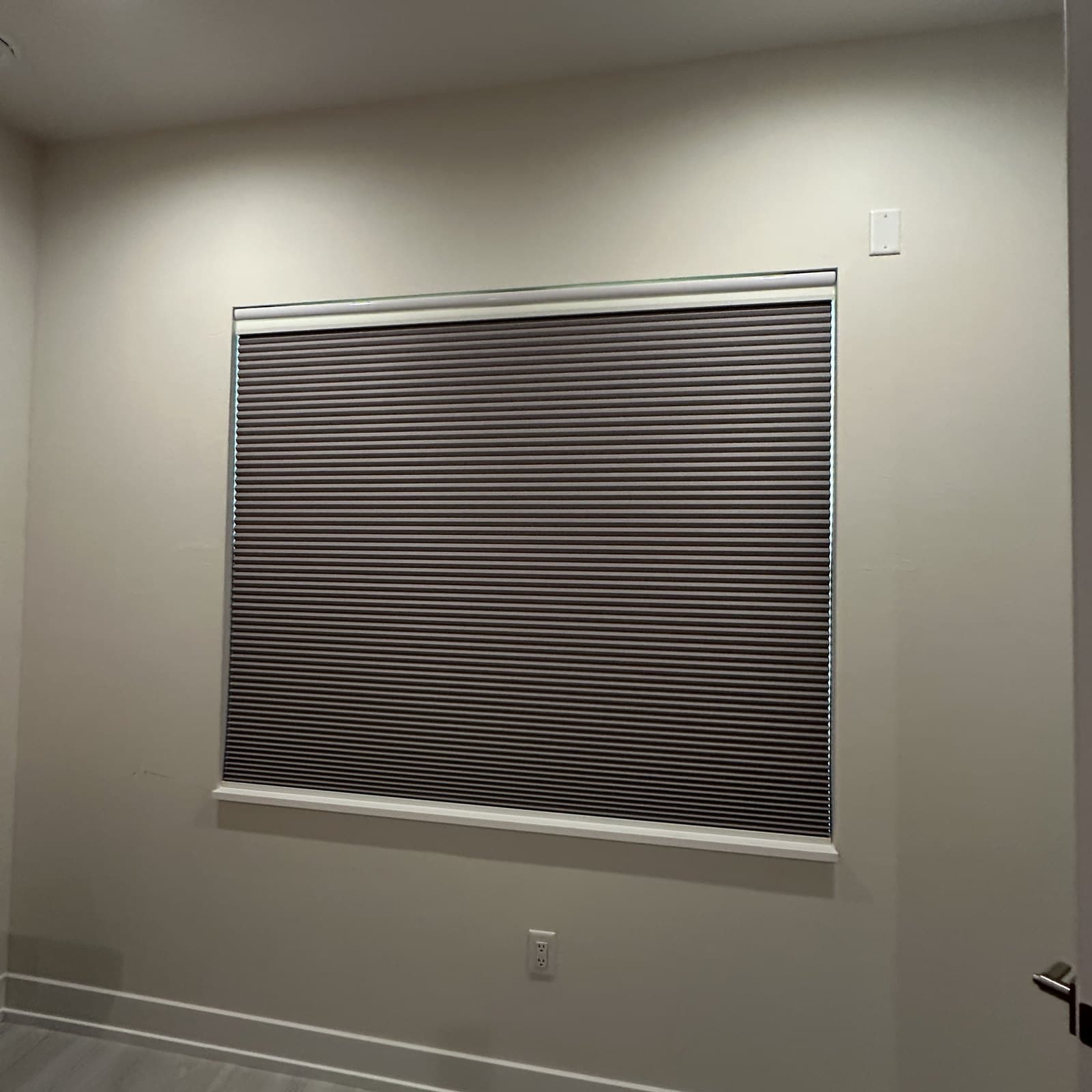Cellular Shades installation in Naples