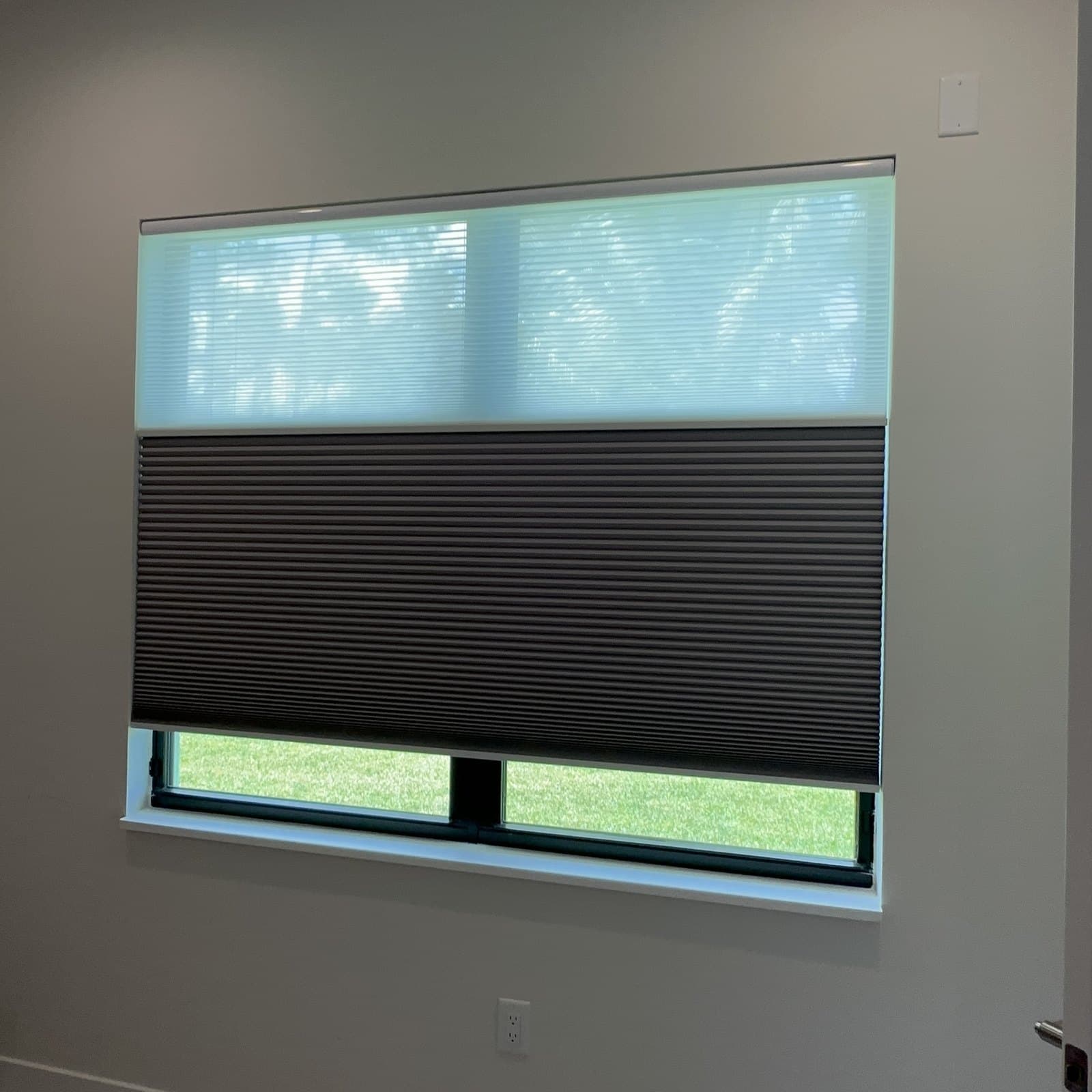 Cellular Shades installation in Naples