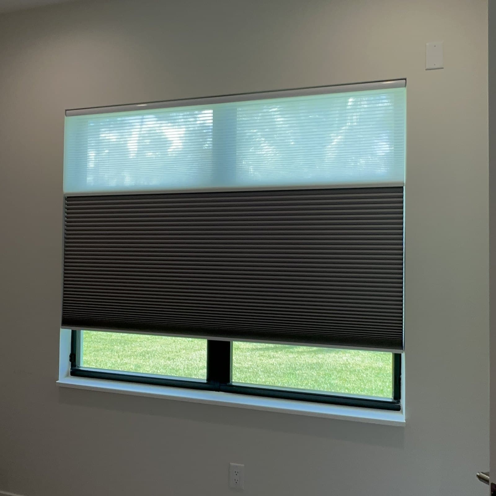 Cellular Shades installation in Naples
