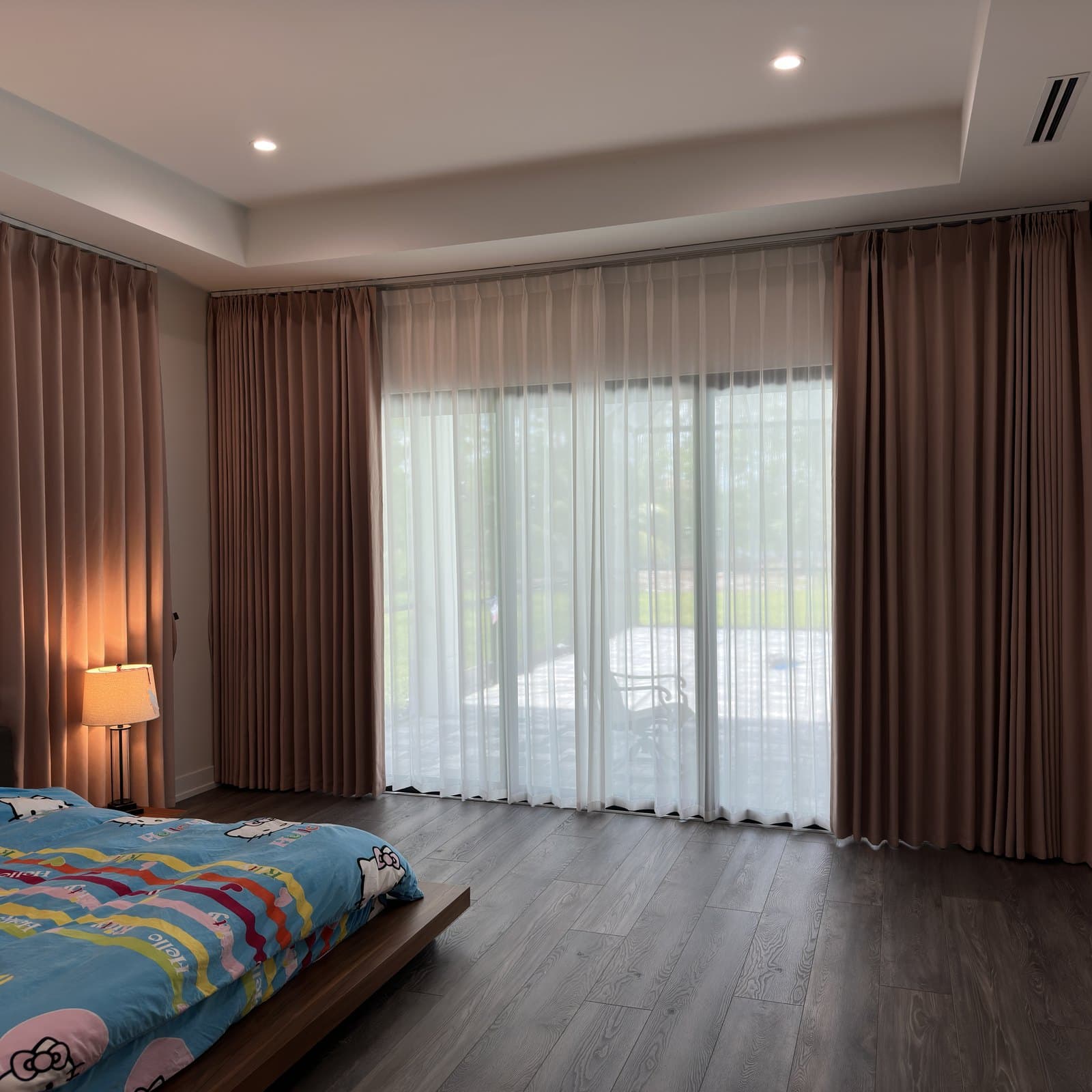 Drapery installation in Naples
