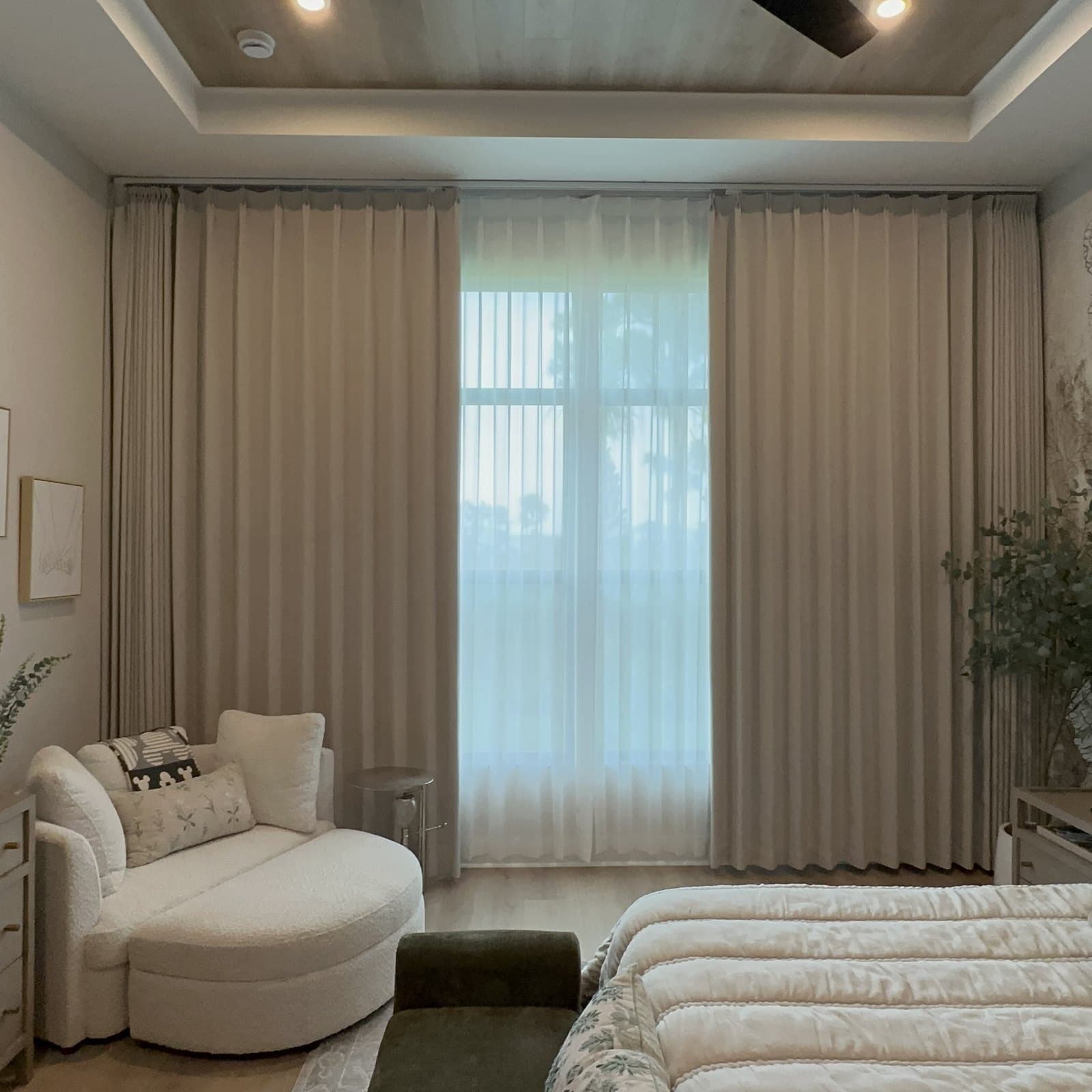 Drapery installation in Palm Beach Gardens