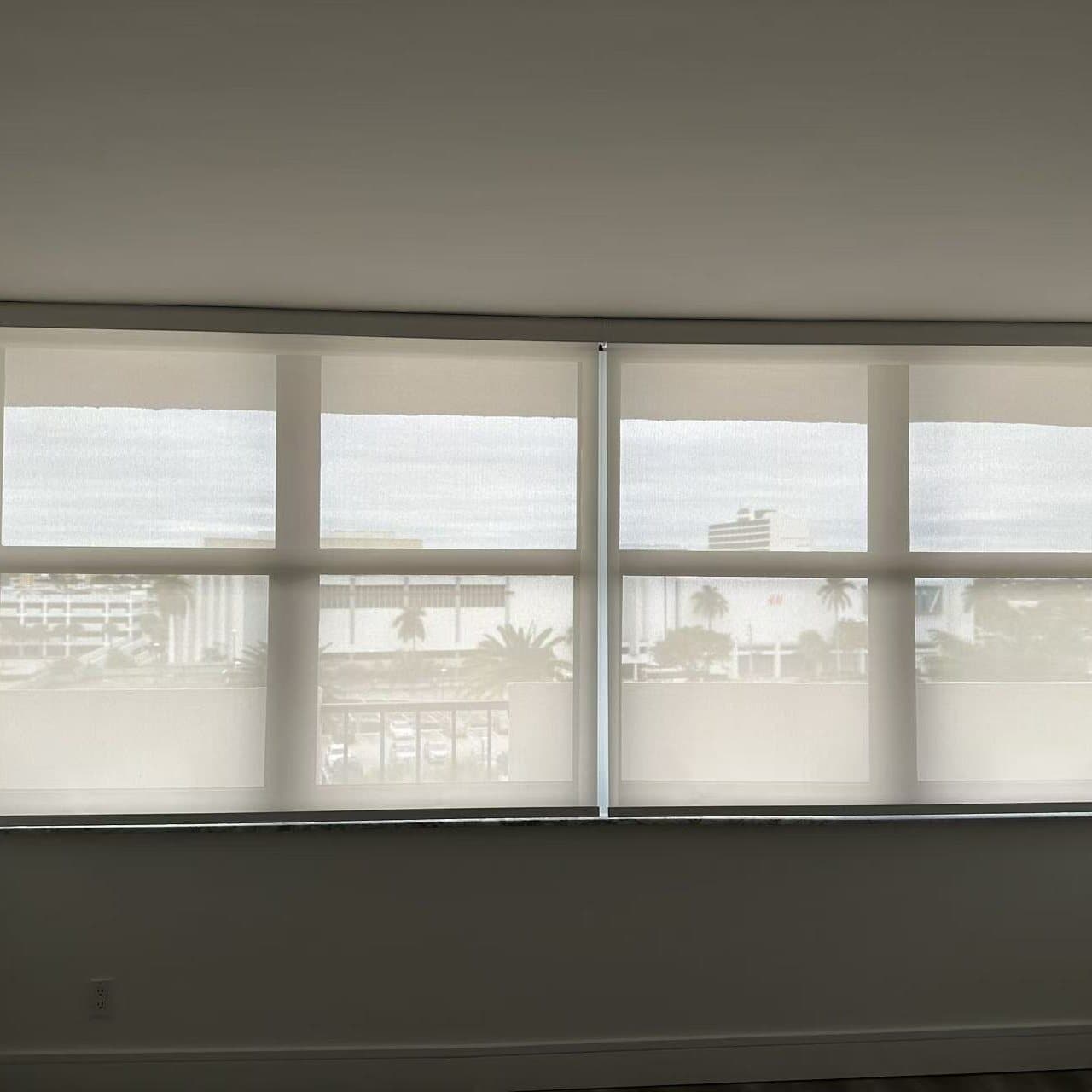 Roller Shades project photo 1 in Fort Lauderdale