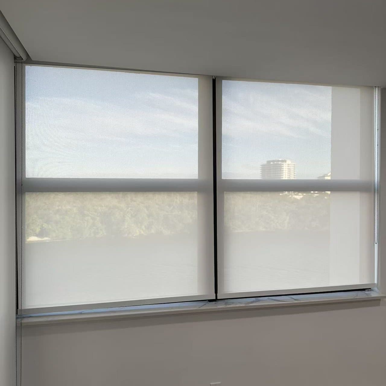 Roller Shades project photo 7 in Fort Lauderdale