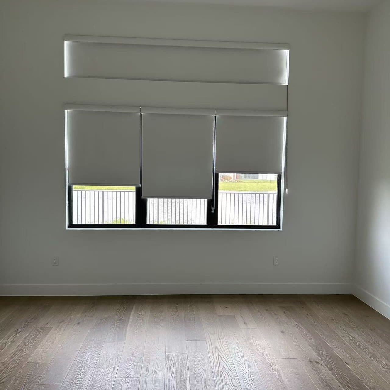 Roller Shades project photo 1 in Palm Beach Gardens