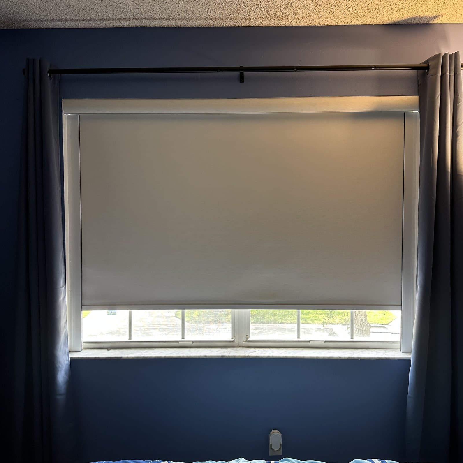 Roller Shades project photo 1 in Pembroke Pines